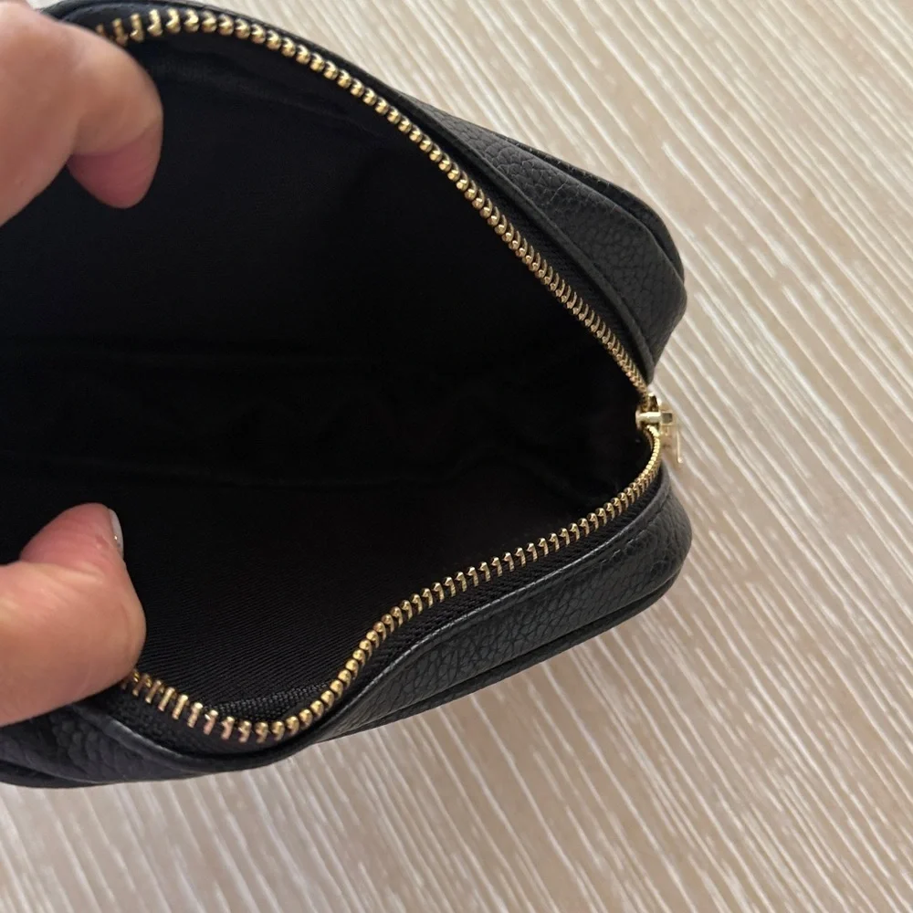 Steve Madden Black Vegan Leather Wristlet Convertible Fanny Bag Gold Accents - Picture 6 of 7